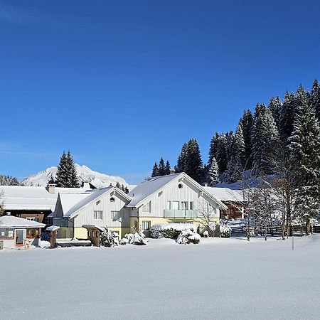 Haus Capricorn - Appartement Mountain View Gargellen Exterior foto
